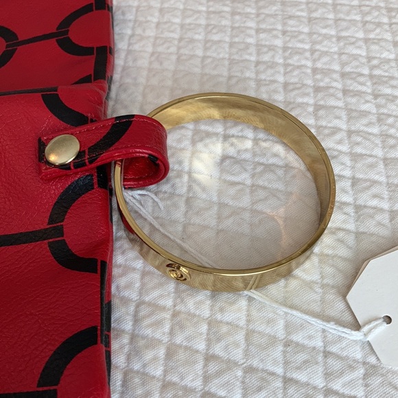 Red and Black Clutch/Wristlet - Picture 4 of 9